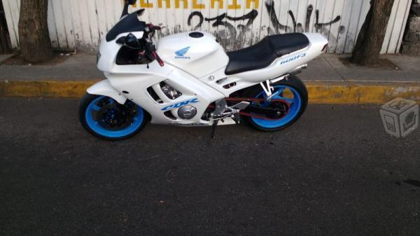 Honda cbr 600 f3 -96