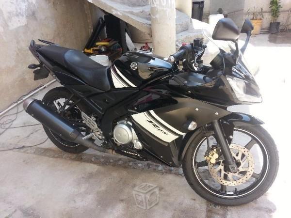 Yamaha r15 hermosa