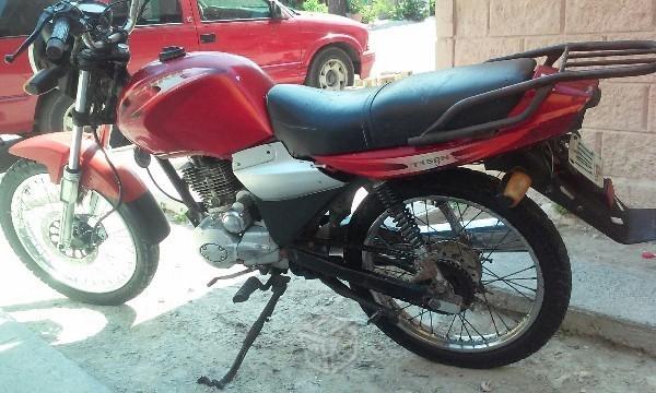 Vendo parecida ala cargo -07