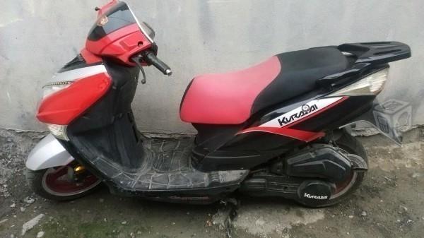 Vendo motoneta -12