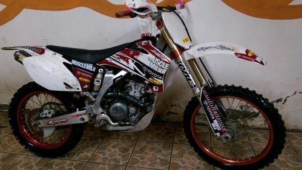 Motocross yamaha 250 -06