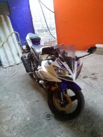 Yamaha R15 -14