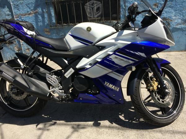 Yamaha R15 -15