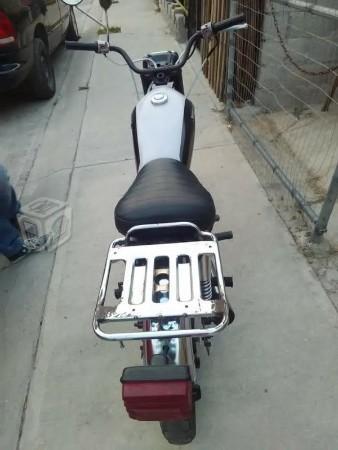 Motocicleta HONDA cargo -98