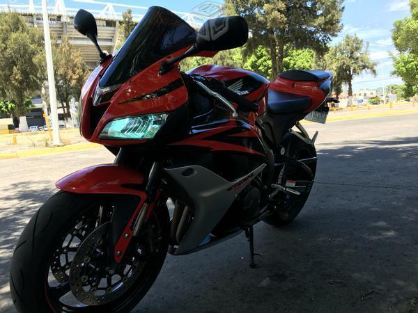 Impecable cbr 600cc rr llantas nuevas -07