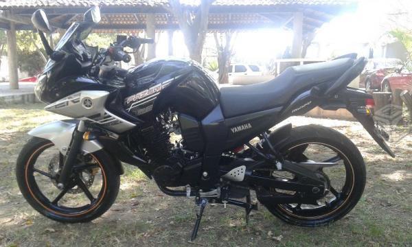 HERMOSA FAZER 16 SOLO 6 MIL KMS FAC ORIGINAL -15