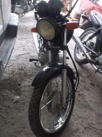 Motocicleta honda cargo 125 -11