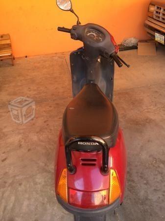 Honda activa -04