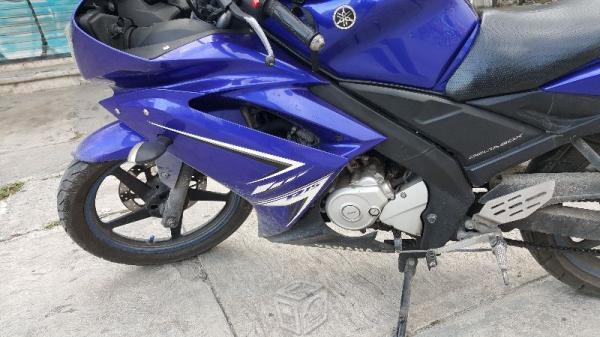 Bonita yamaha r15 -11