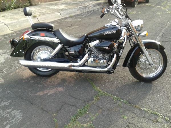 Honda shadow 750 -06