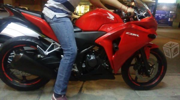 Honda CBR 250R -14