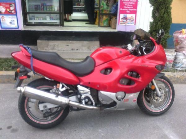 Suzuki KATANA a Tratar -01