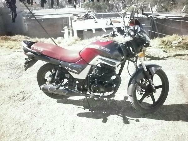 Motocicleta tx 200 -08