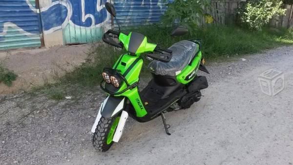 Moto nueva italika ya enplacada -16