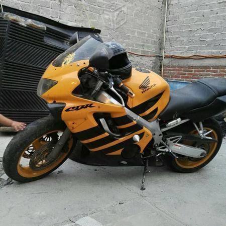 Honda cbr 600cc -99