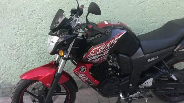 Yamaha fz-s como nueva y asegurada