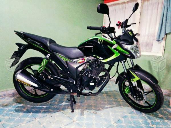 Moto 150z green