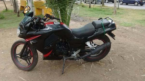 Motocicleta 200 cc italika -13