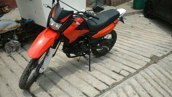 Motocicleta DM200 -14