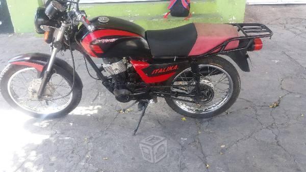 Motocicleta estandar -10