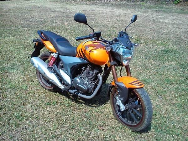 Moto keeway rkv 200 tigre -12