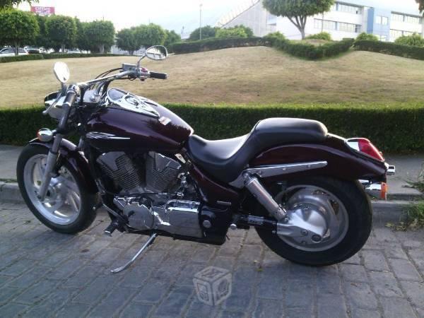 Honda vtx 1300 -07