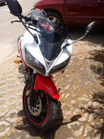 Yamaha FZ en excelentes condiciones -15