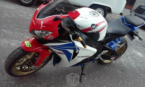 Honda 1000 RR -08