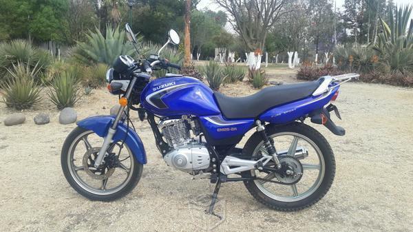 Suzuki En 125 Pure Sport impecable -07