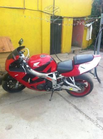 900rr cambio por auto o moto mas chica -99