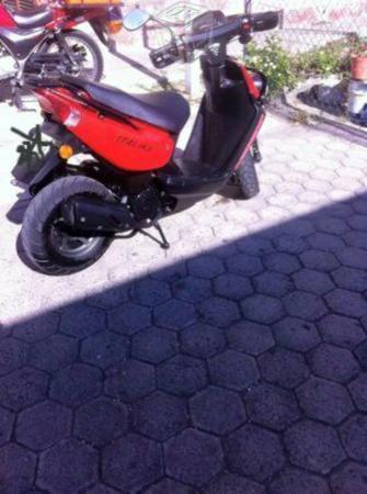 Moto italika 150 ws