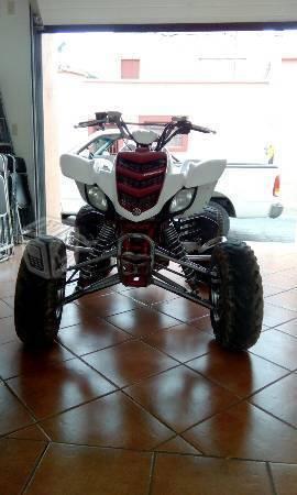 Yamaha raptor 660cc -05