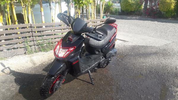 Moto italika 175 cc posible cam por combi -14