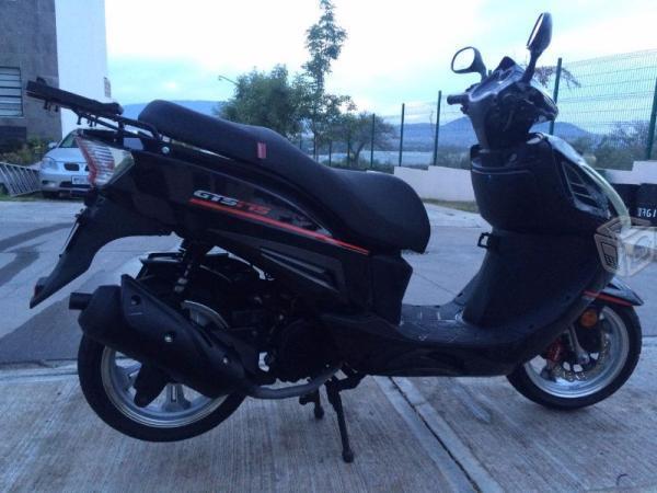 Moto italika scooter gts 175cc -15