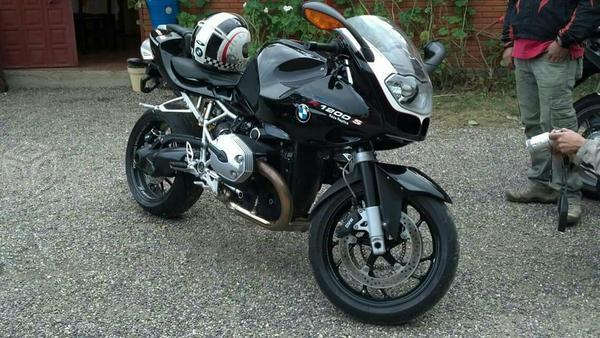Motocicleta BMW R1200S -07