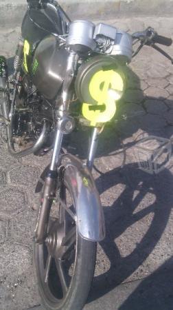 Se vende moto italika recien ajustada y pintada -12