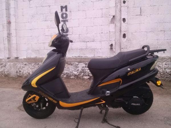 Motocicleta italika -14