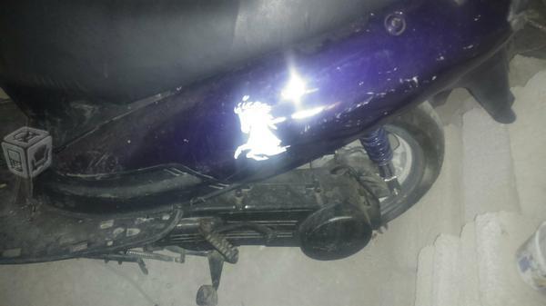 Vendo moto vento 150 -03