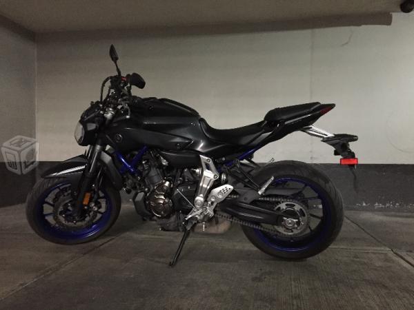 Yamaha FZ-07 impecable -15