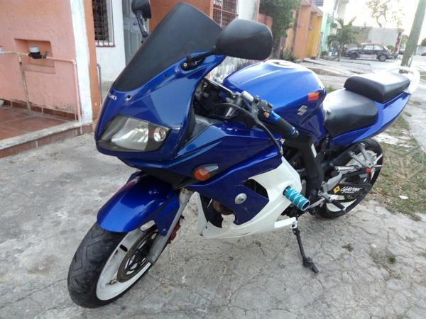 Suzuki 650 gsx año -05