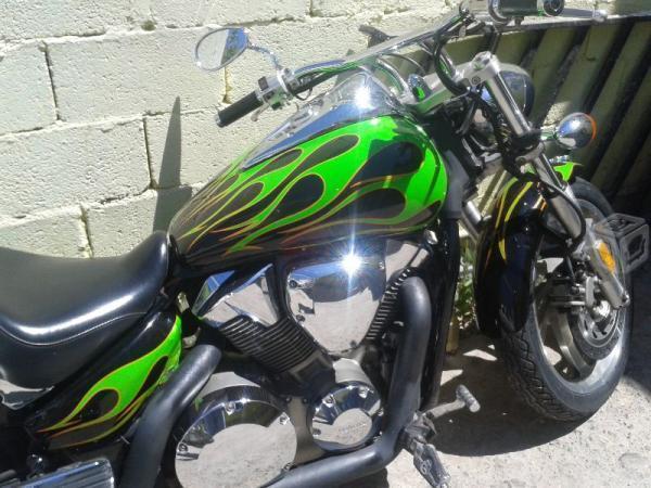 Honda VTX 1300C Con placa -06