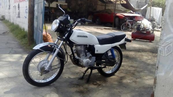 Bonita moto -10