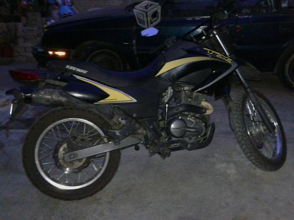 Moto keeway venta o cambio -12