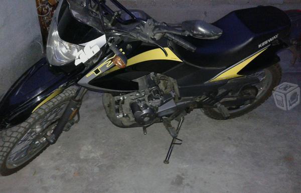 Moto keeway venta o cambio -12