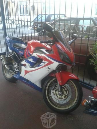 Honda cbr f4i HRC -01