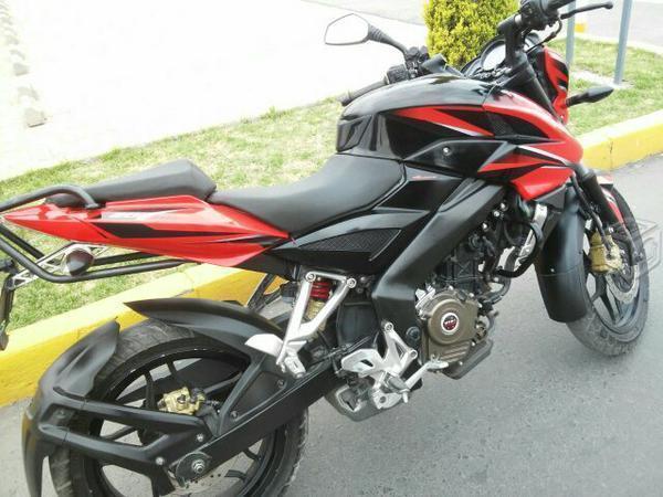 Pulsar 200 cc -14