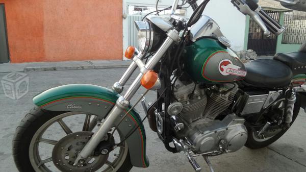 Harley classic 883cc muy equipada -95