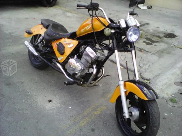 Motocicleta barruchi