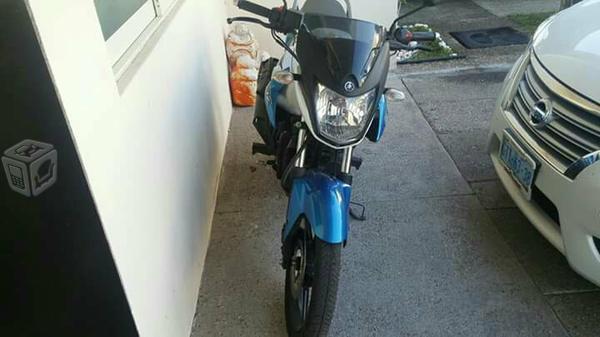 Moto yamaha fz -16