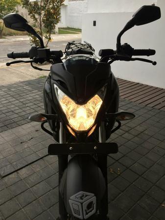 Pulsar 200NS negra -16